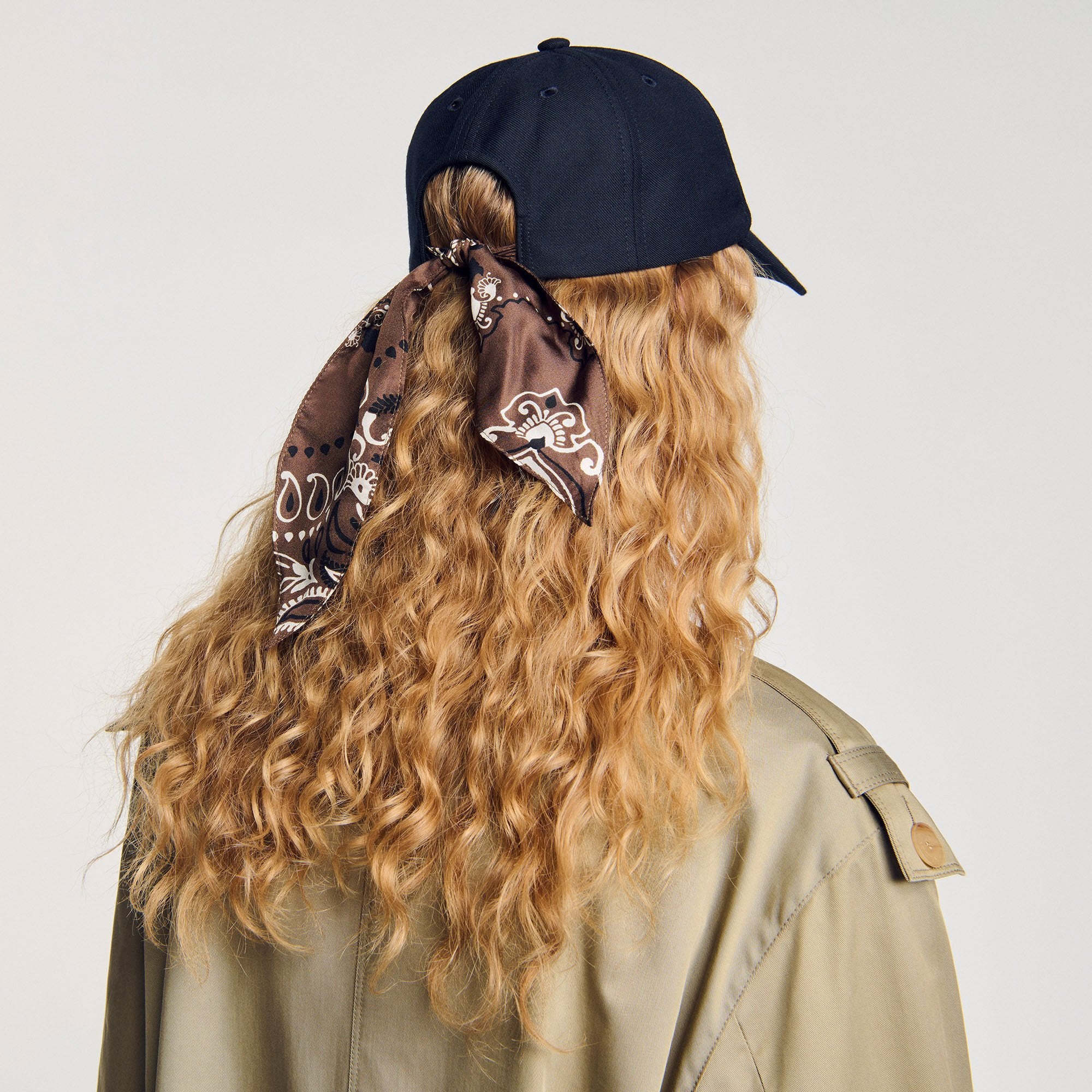 Cap with tied scarf Blue Sandro Women