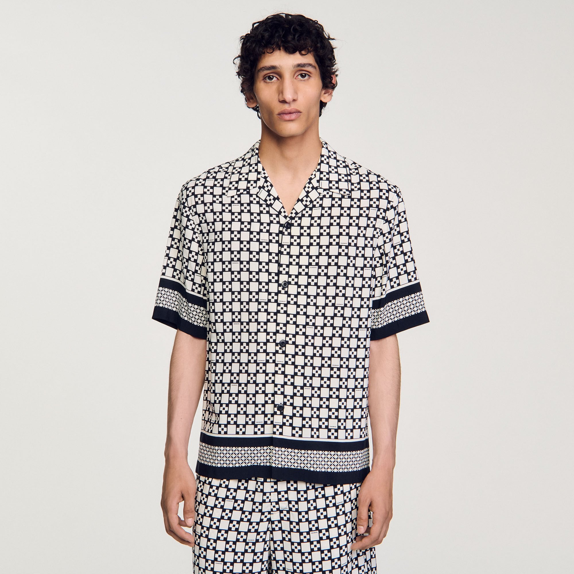 Square Cross short-sleeved shirt Ecru / Navy Sandro Men
