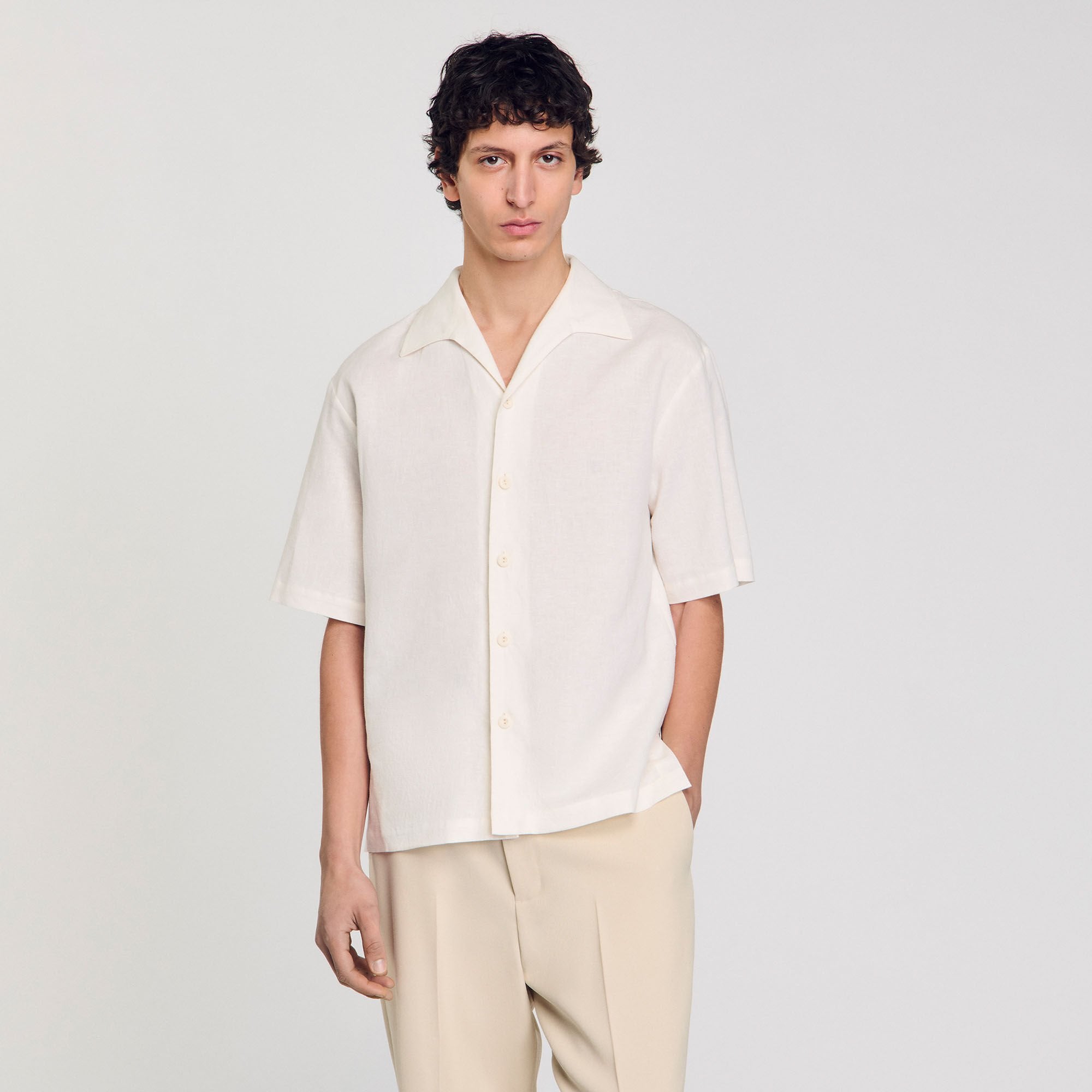 Cotton and linen shirt Ivory. Sandro Men