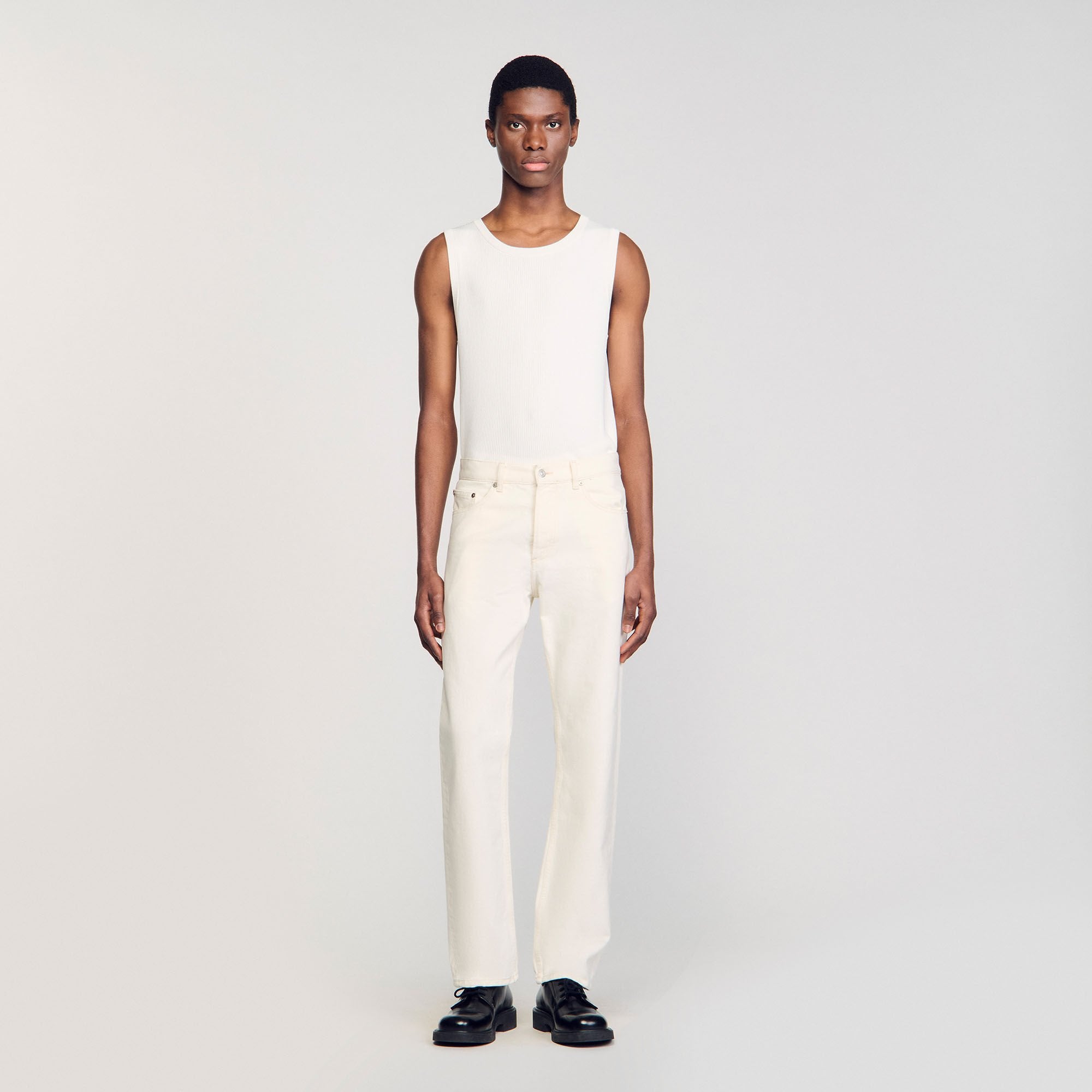 Regular jeans Ivory. Sandro Men